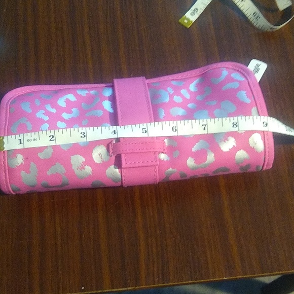 Organize Case - Picture 7 of 8